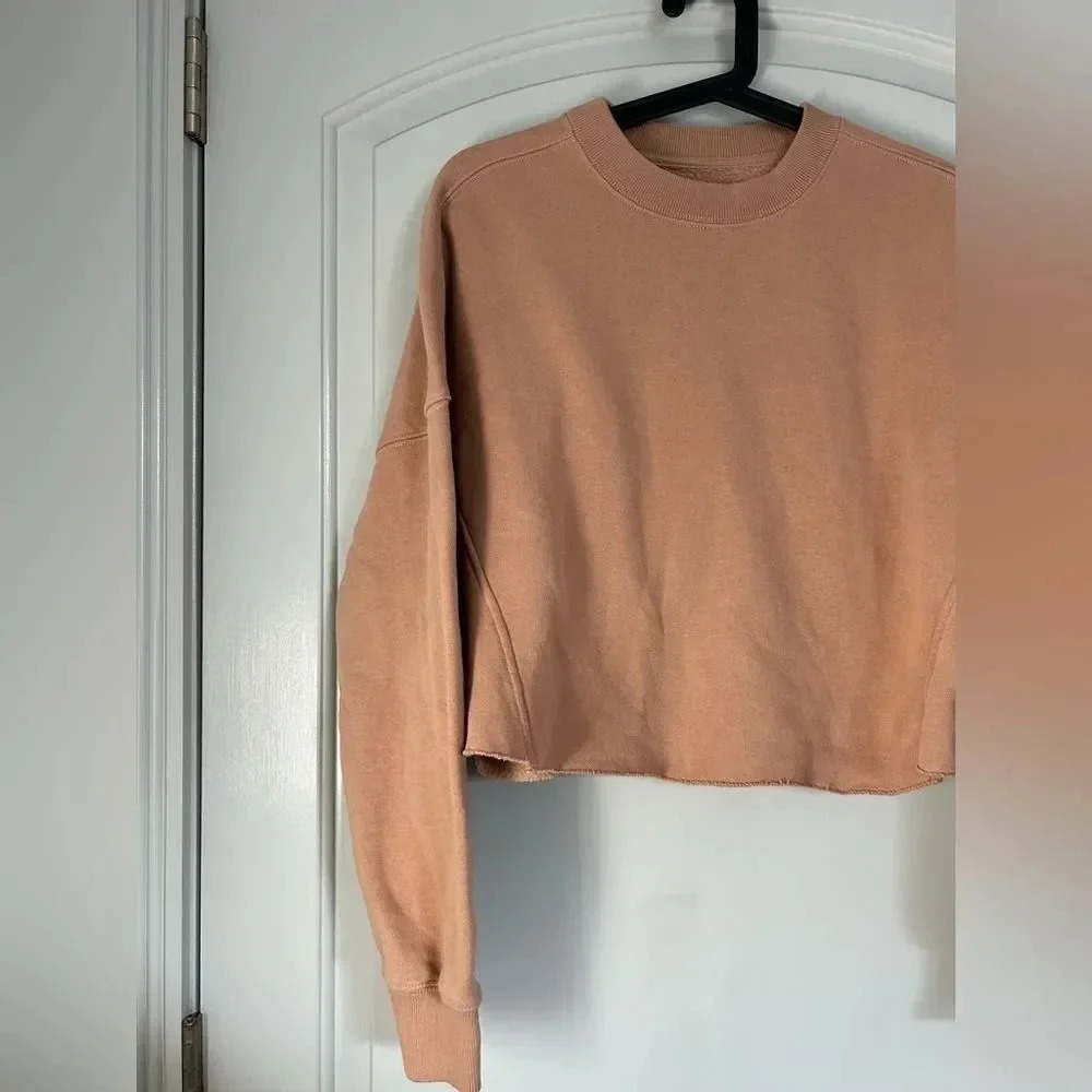 Abercrombie & Fitch Cropped Boxy Soft A&F Max Essentials Crewneck size Small - Picture 4 of 10